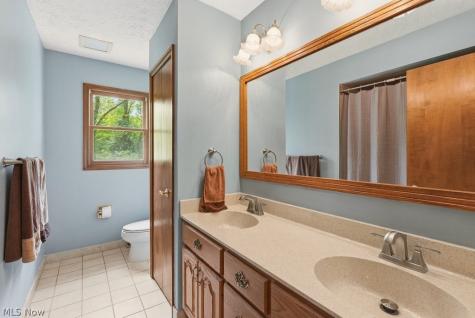 838 Glencrest Road Northfield OH 44067