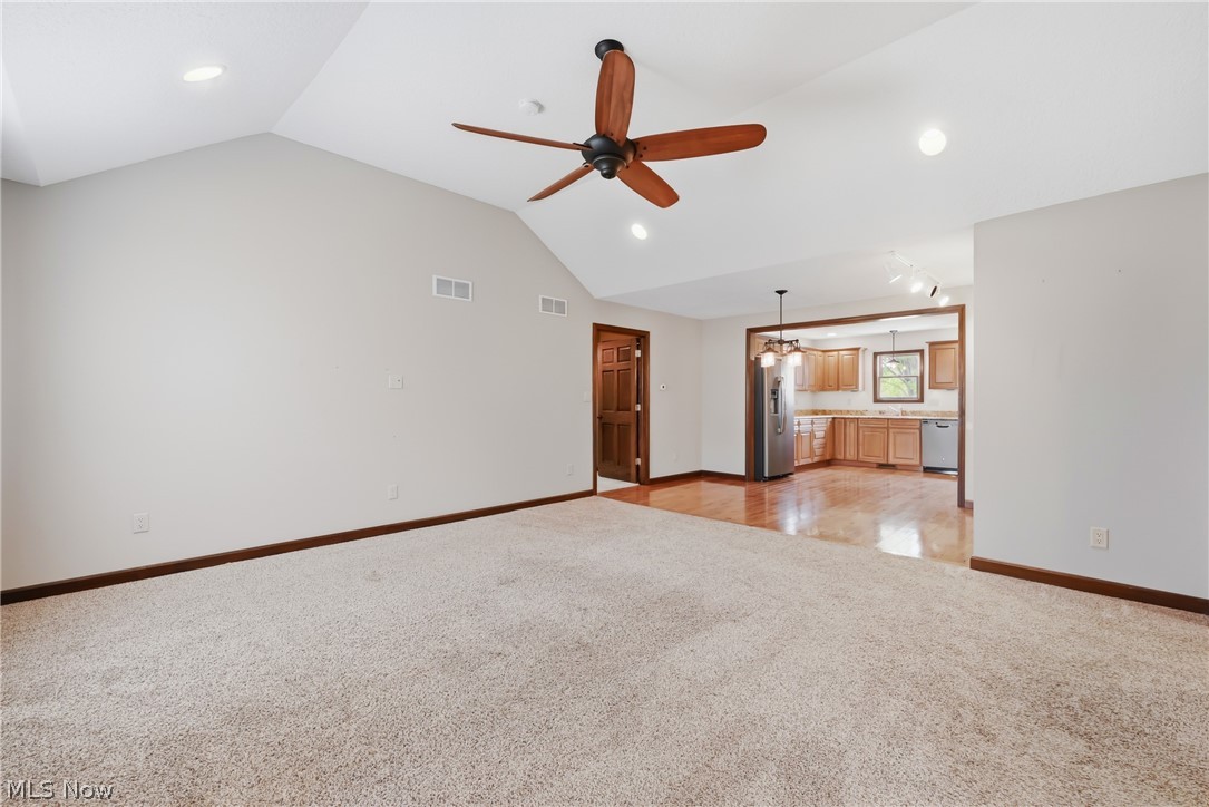 1532 S Stateline Road Masury OH 44438