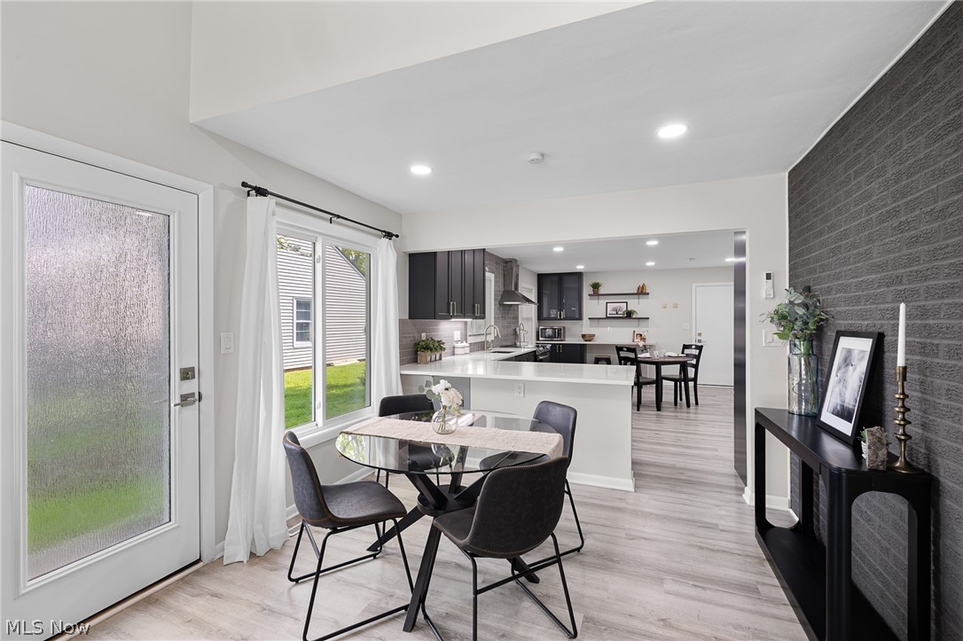 2666 W Asplin Drive Rocky River OH 44116