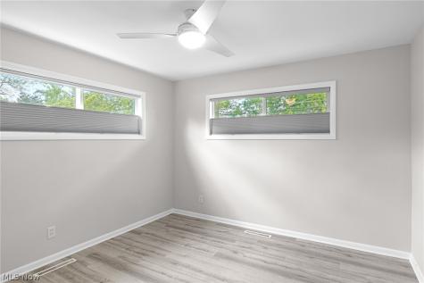 2666 W Asplin Drive Rocky River OH 44116
