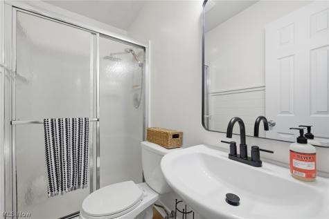 2667 Olentangy Drive Akron OH 44333