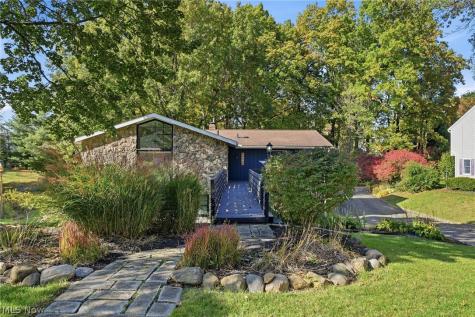 2667 Olentangy Drive Akron OH 44333