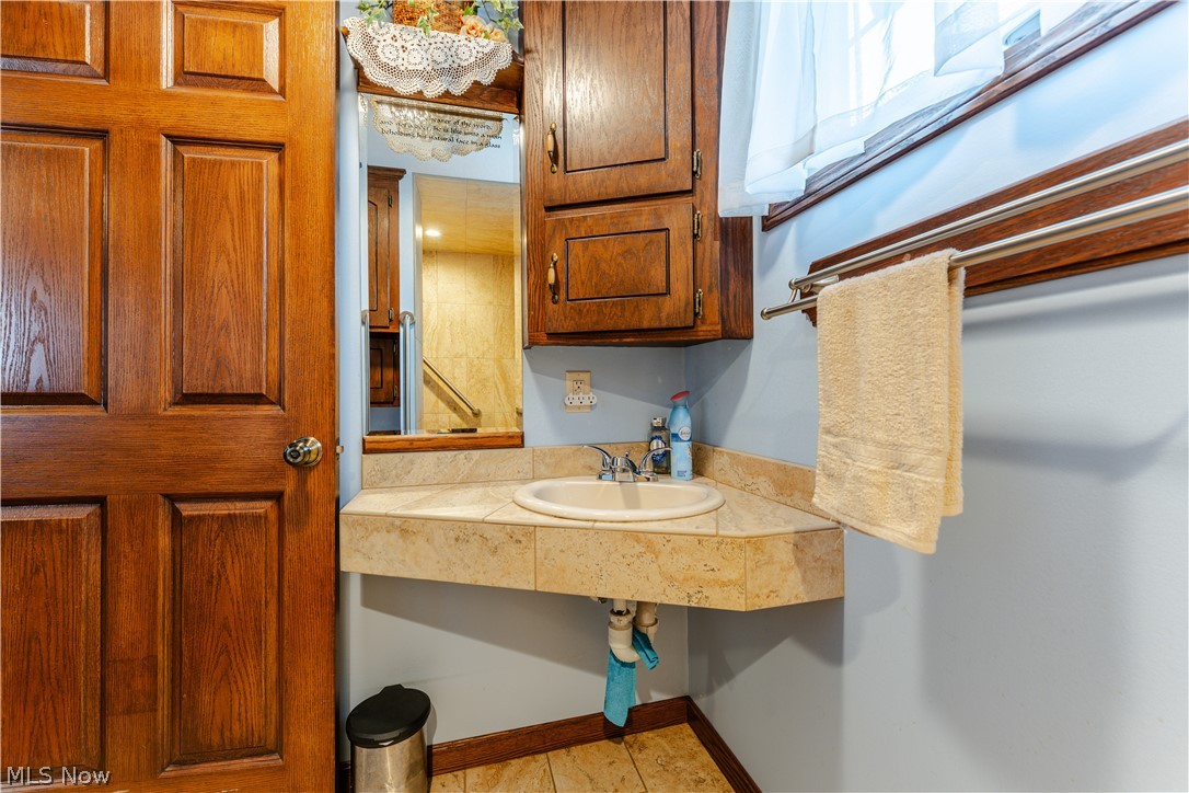 4324 Sr-39 Millersburg OH 44654