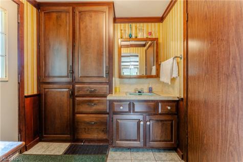 4324 Sr-39 Millersburg OH 44654