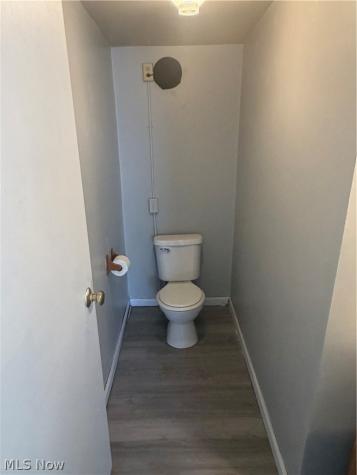 15 E 2nd Street Niles OH 44446