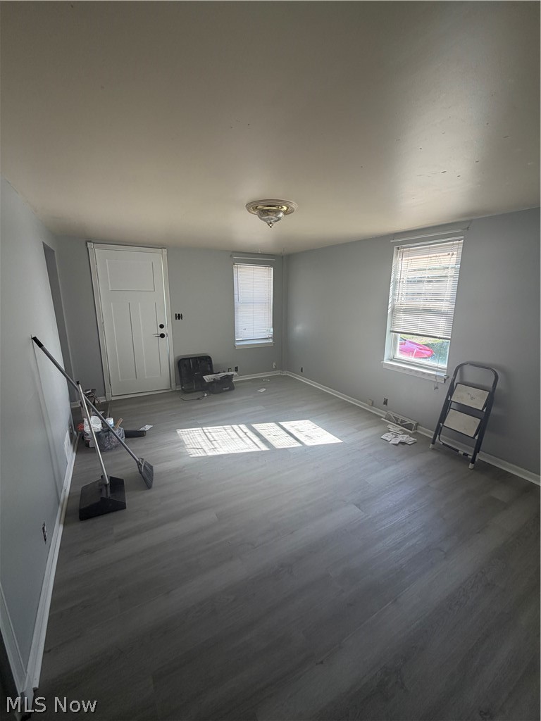 15 E 2nd Street Niles OH 44446