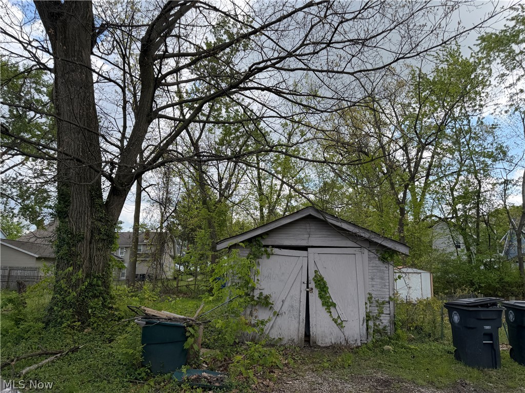1187 Mercer Avenue Akron OH 44307