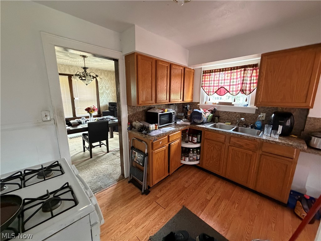 1187 Mercer Avenue Akron OH 44307