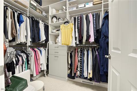 33186 Brookcrest Place Avon Lake OH 44012