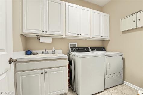 33186 Brookcrest Place Avon Lake OH 44012