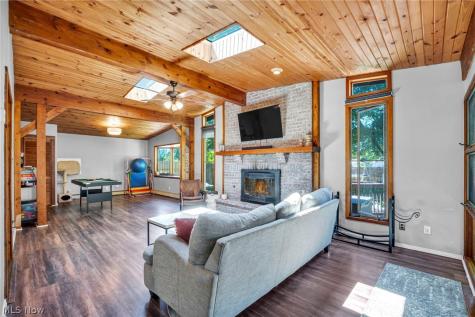 6392 Sherborn Road Parma Heights OH 44130