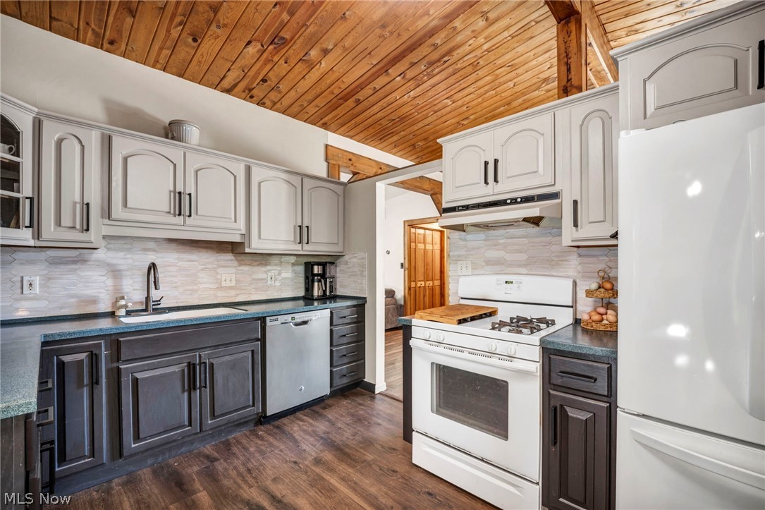 6392 Sherborn Road Parma Heights OH 44130