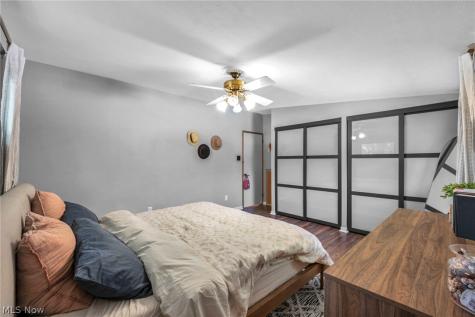 6392 Sherborn Road Parma Heights OH 44130
