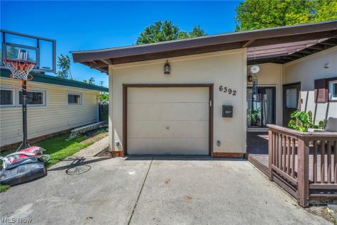 6392 Sherborn Road Parma Heights OH 44130