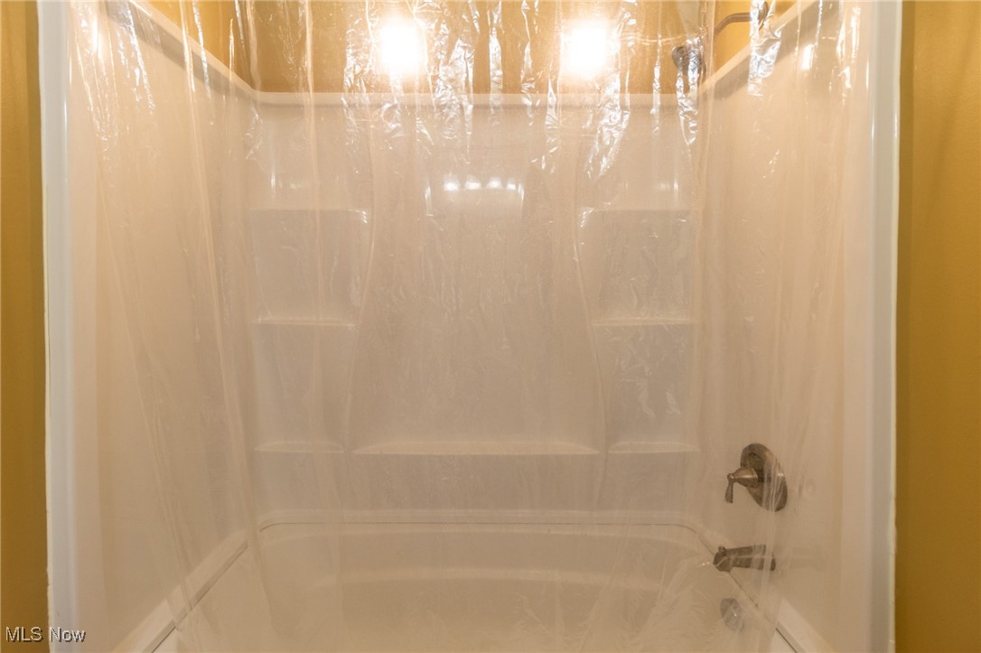 126 Greenbriar Drive Aurora OH 44202