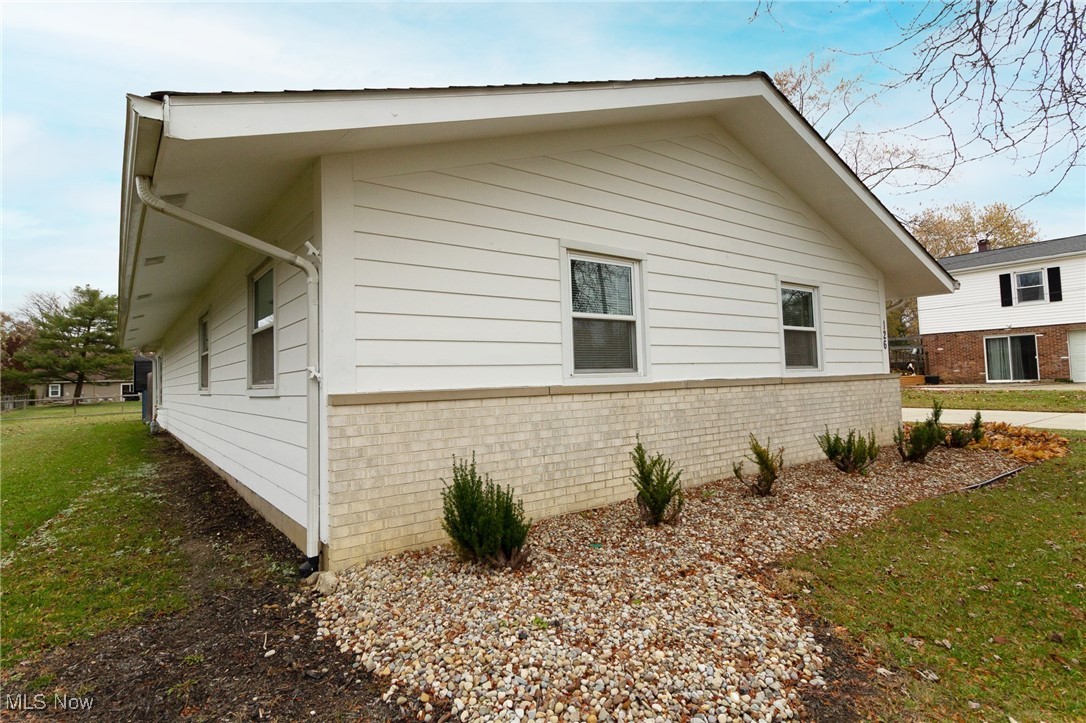 126 Greenbriar Drive Aurora OH 44202