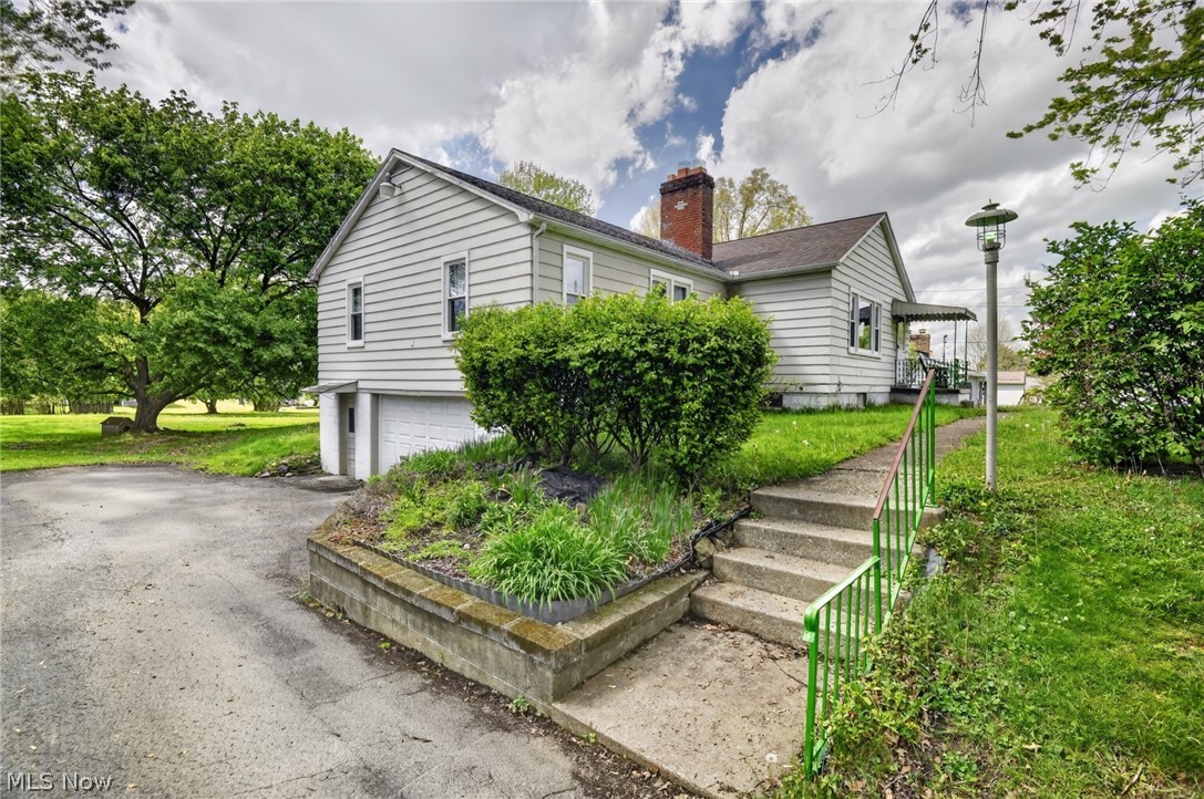 1389 Eastview Drive Salem OH 44460
