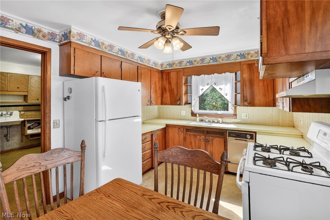1389 Eastview Drive Salem OH 44460