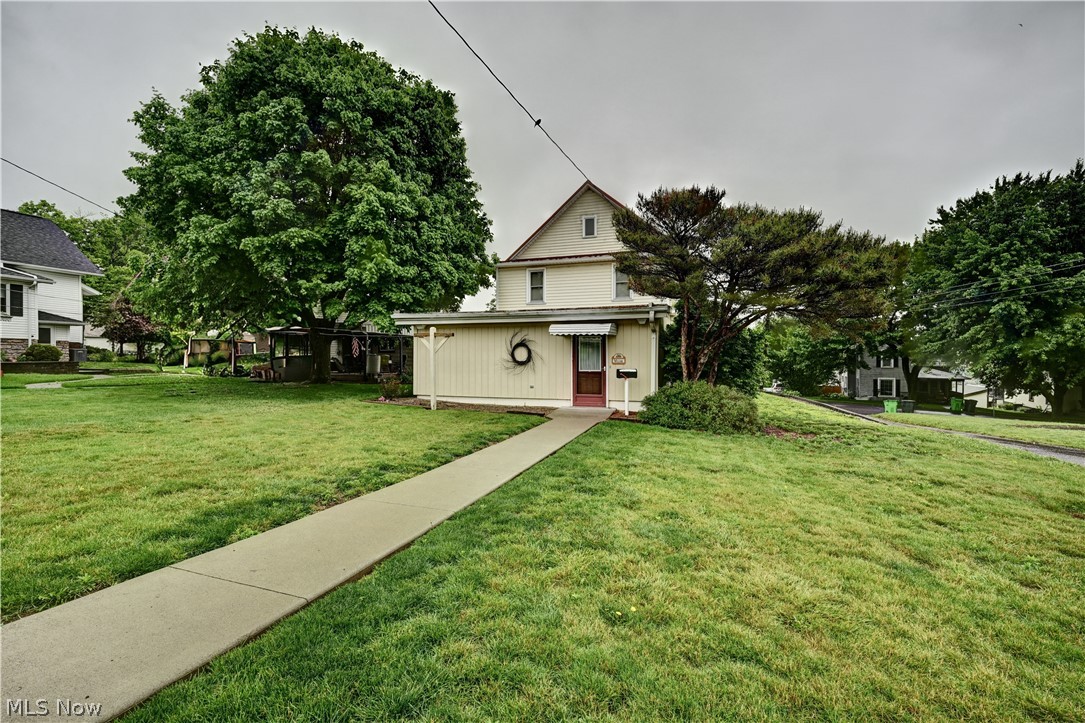 276 Facrtory Street Sugarcreek OH 44681