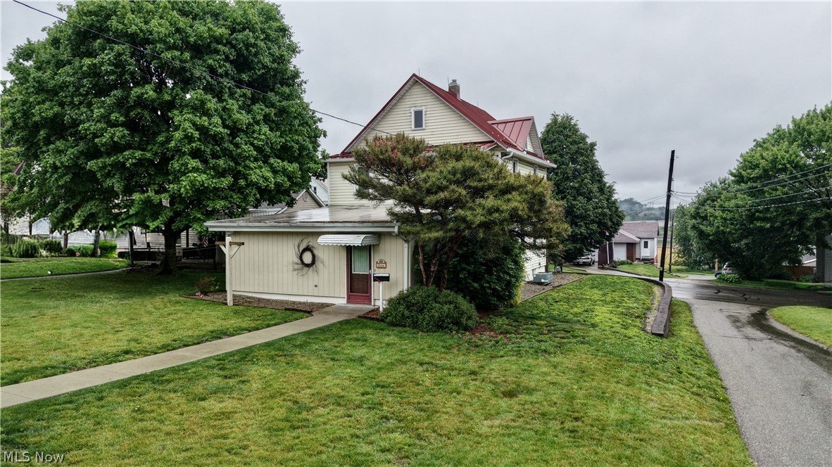 276 Facrtory Street Sugarcreek OH 44681