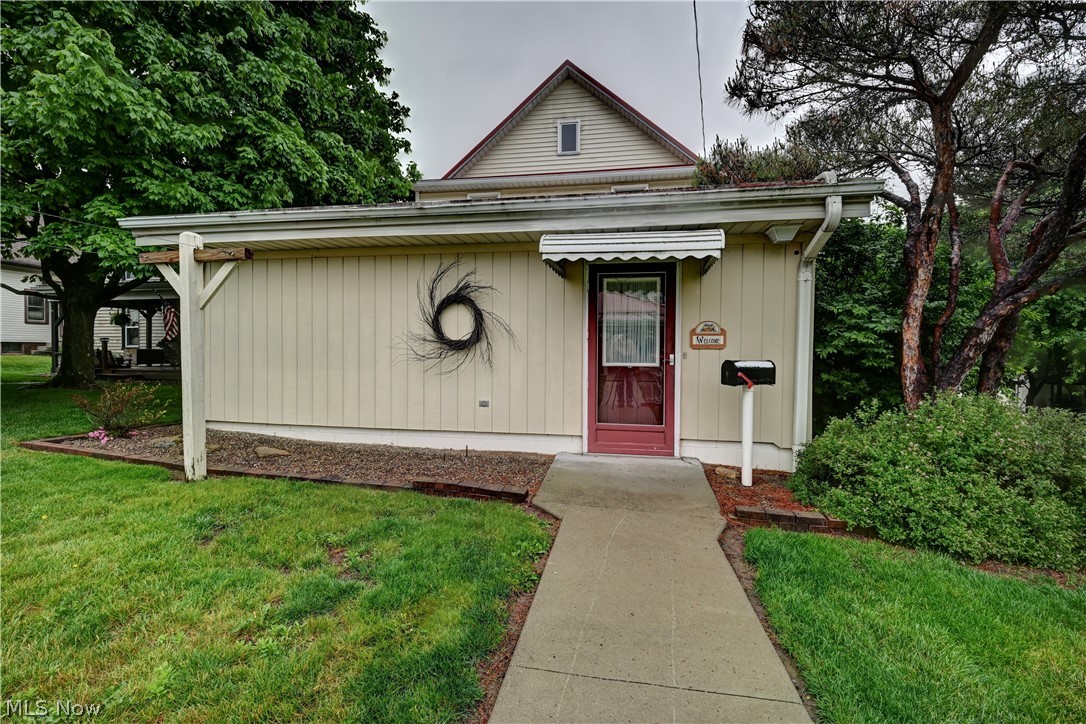 276 Facrtory Street Sugarcreek OH 44681