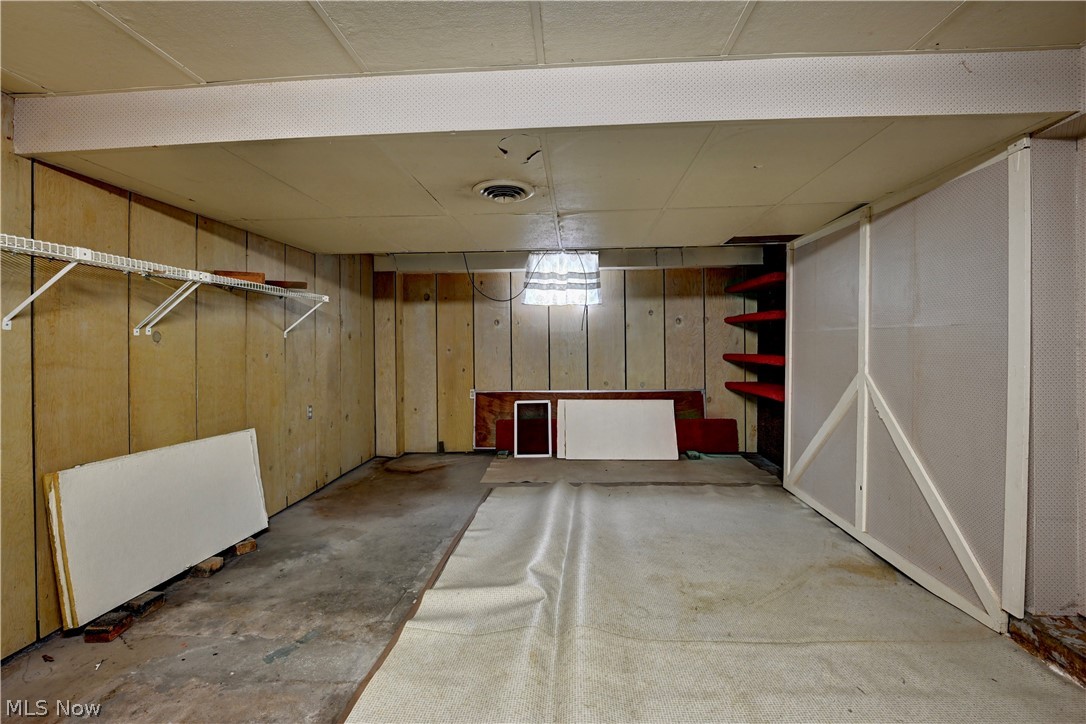 276 Facrtory Street Sugarcreek OH 44681