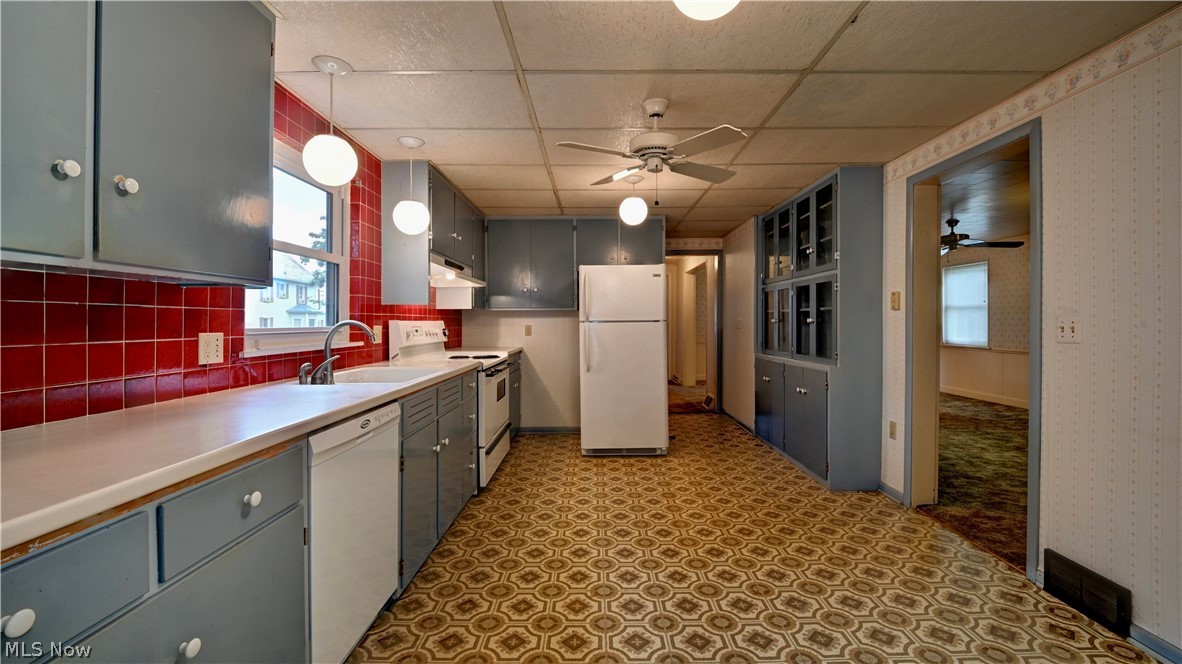 276 Facrtory Street Sugarcreek OH 44681
