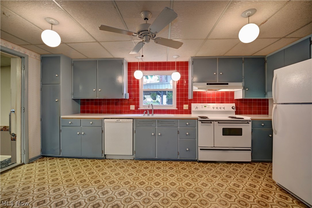 276 Facrtory Street Sugarcreek OH 44681