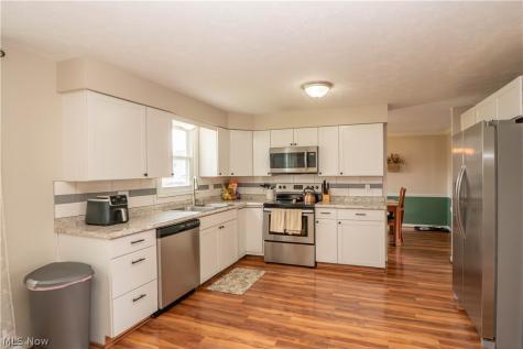 8028 Woodrush Drive NW North Canton OH 44720