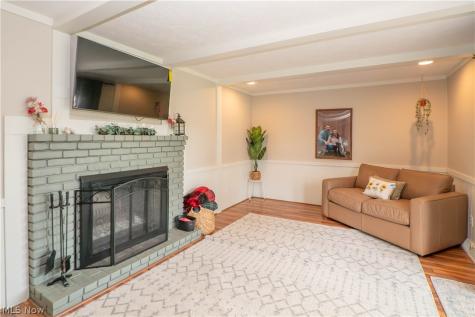 8028 Woodrush Drive NW North Canton OH 44720