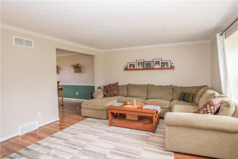 8028 Woodrush Drive NW North Canton OH 44720
