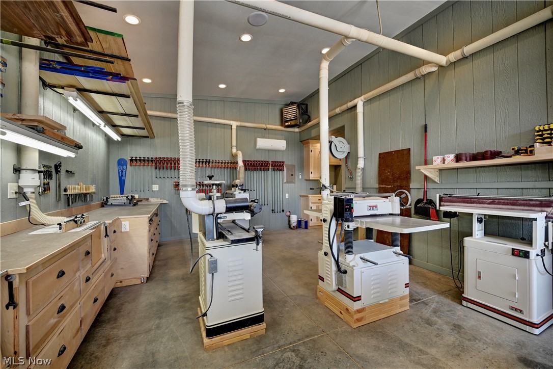 7839 Chestnut Ridge Road NW Beach City OH 44608