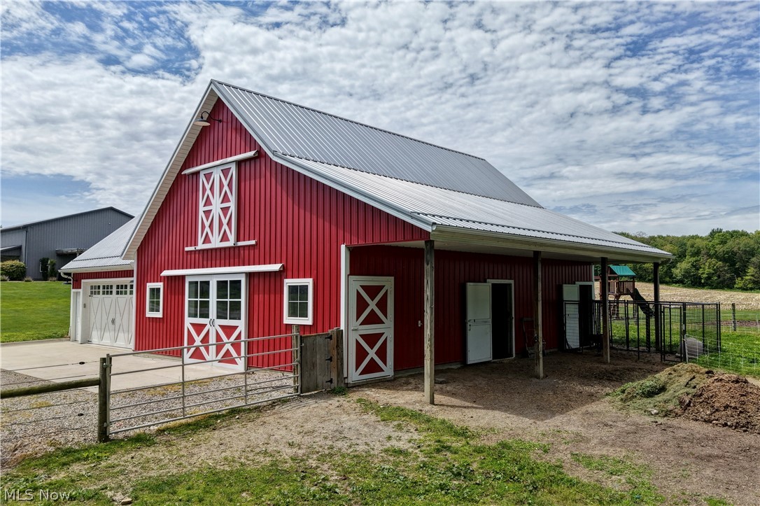 7839 Chestnut Ridge Road NW Beach City OH 44608