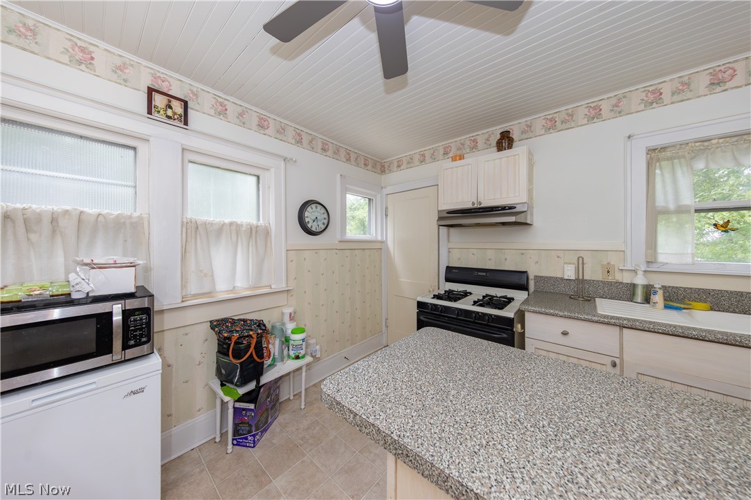 2012 Marlindale Road Cleveland Heights OH 44118