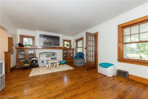 2012 Marlindale Road Cleveland Heights OH 44118