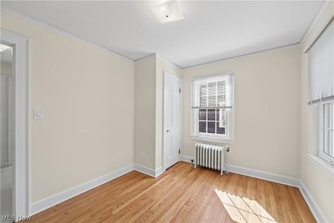 3305 Glencairn Road Shaker Heights OH 44122