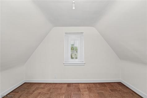 3305 Glencairn Road Shaker Heights OH 44122