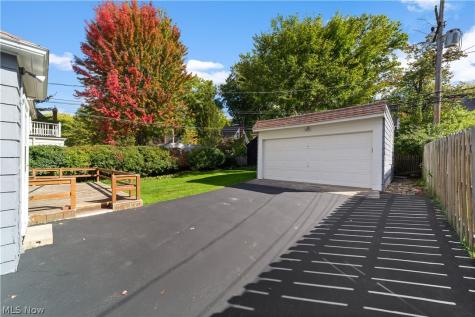 3305 Glencairn Road Shaker Heights OH 44122