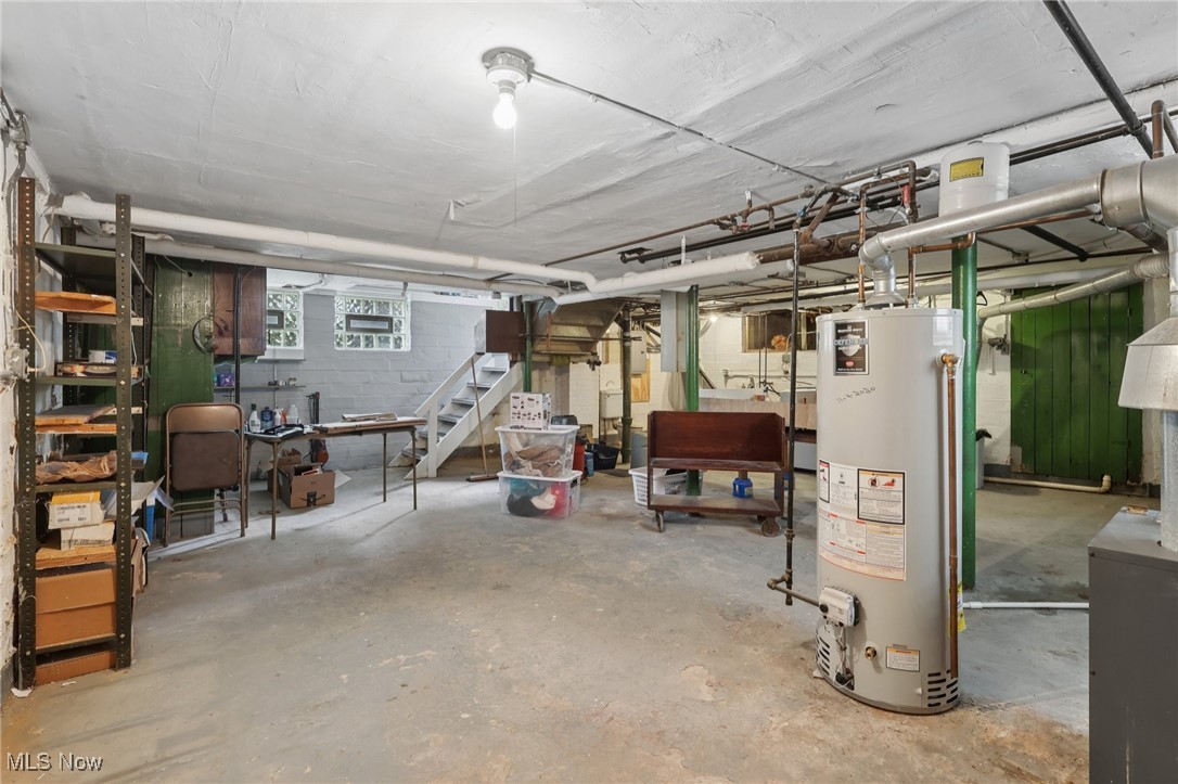 1503 Chesterland Avenue Lakewood OH 44107