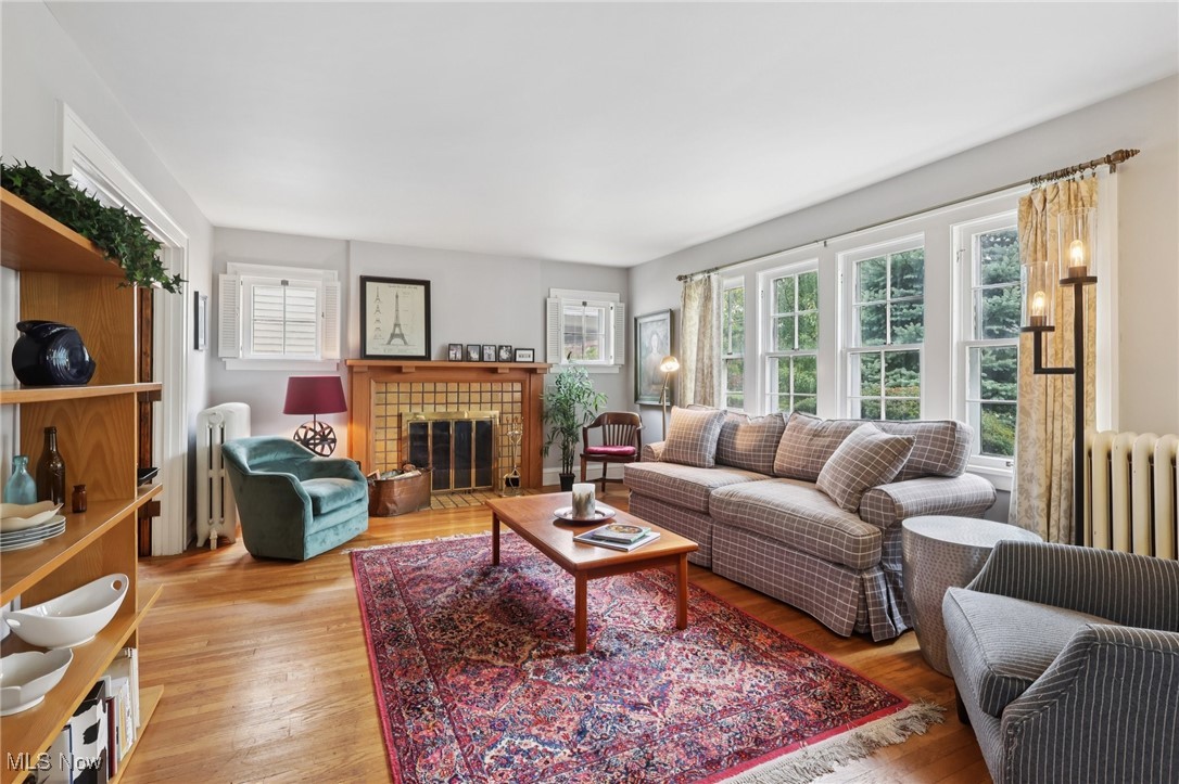 1503 Chesterland Avenue Lakewood OH 44107