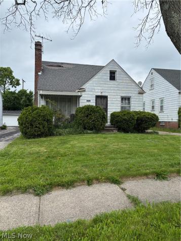 16213 Glendale Avenue Cleveland OH 44128