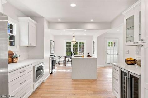 2606 Edgerton Road University Heights OH 44118