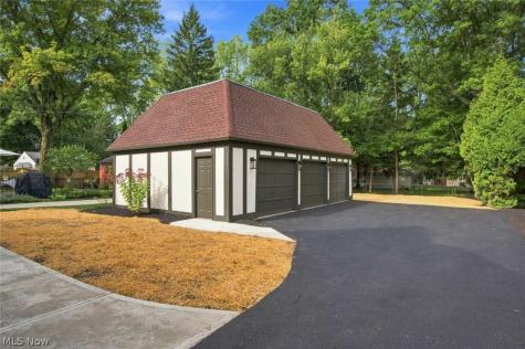 2606 Edgerton Road University Heights OH 44118