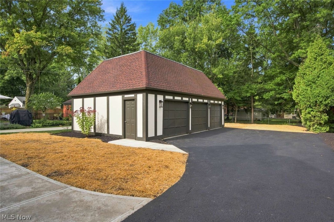 2606 Edgerton Road University Heights OH 44118