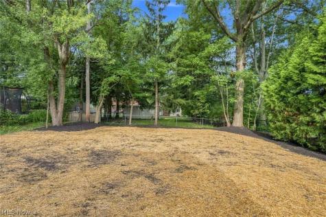 2606 Edgerton Road University Heights OH 44118