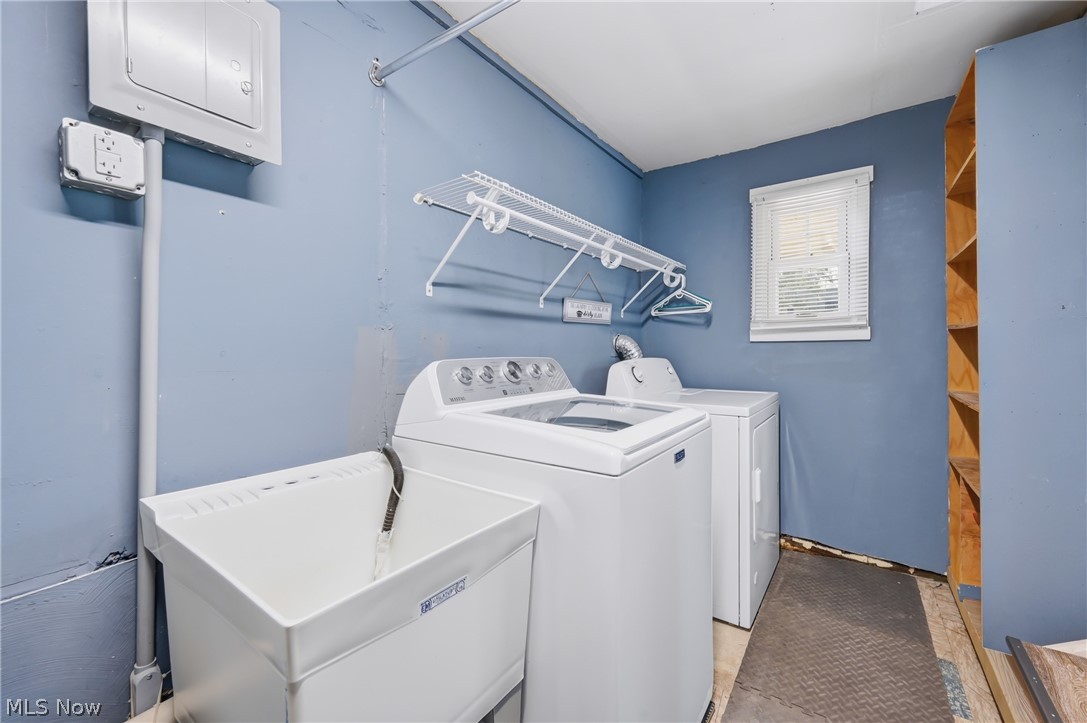 3635 Homewood Avenue Hubbard OH 44425