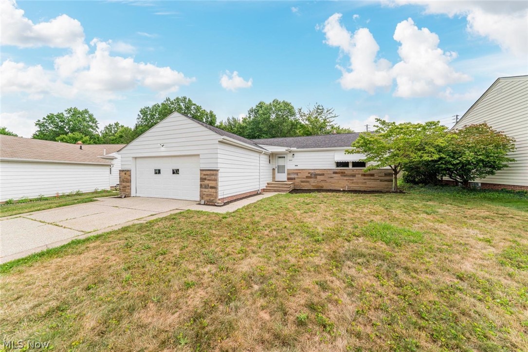 5001 Ridgebury Boulevard Lyndhurst OH 44124