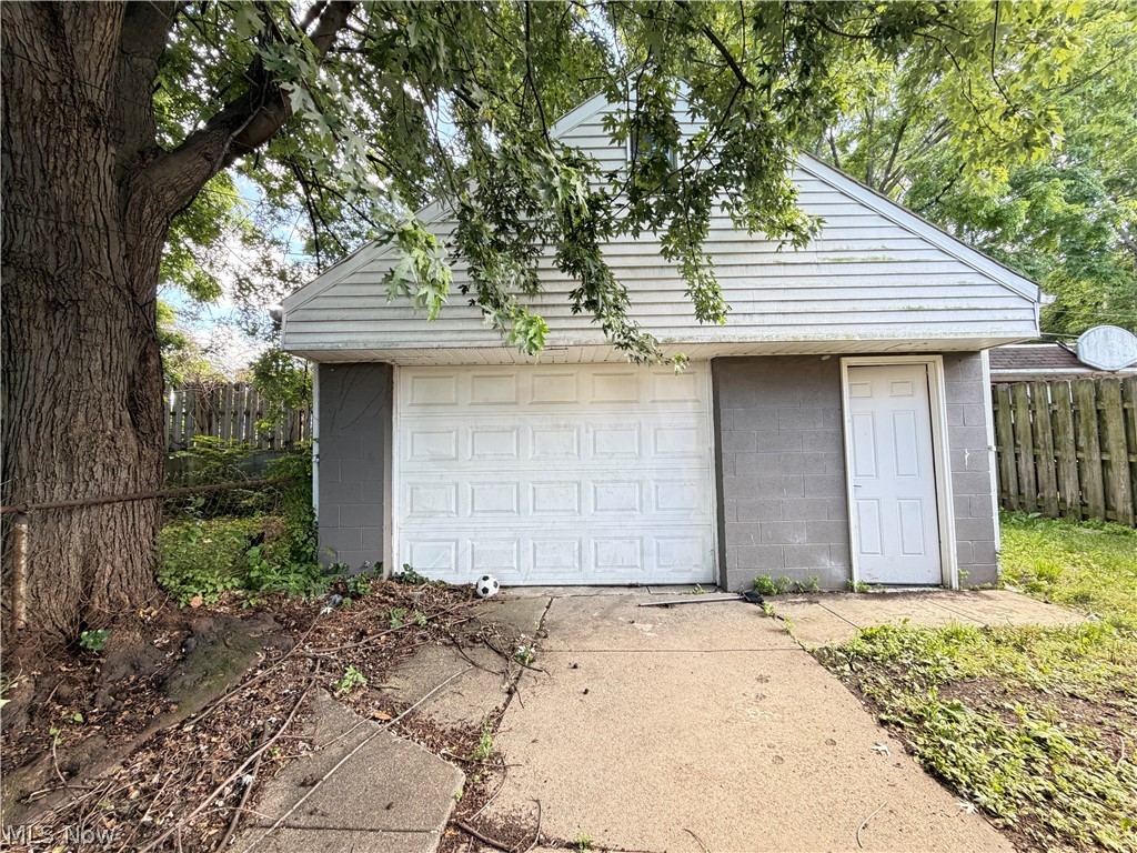 11731 Arden Avenue Cleveland OH 44111