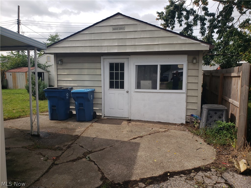 4314 Charleston Avenue South Lorain OH 44055