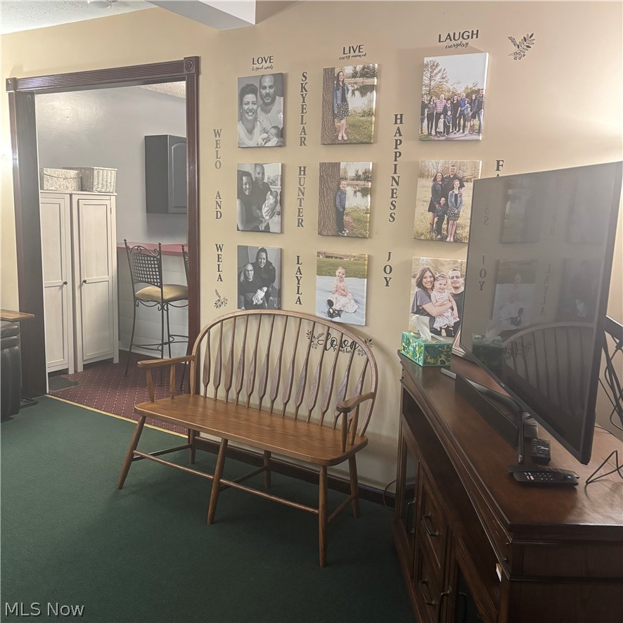 716 Foster Avenue Elyria OH 44035